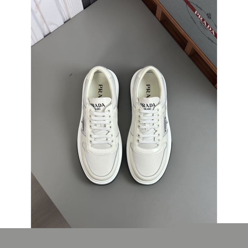 Pra*a casual shoes
